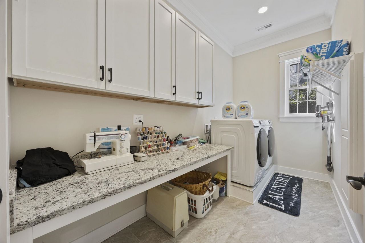 451 Seabury Ln. Photo 33