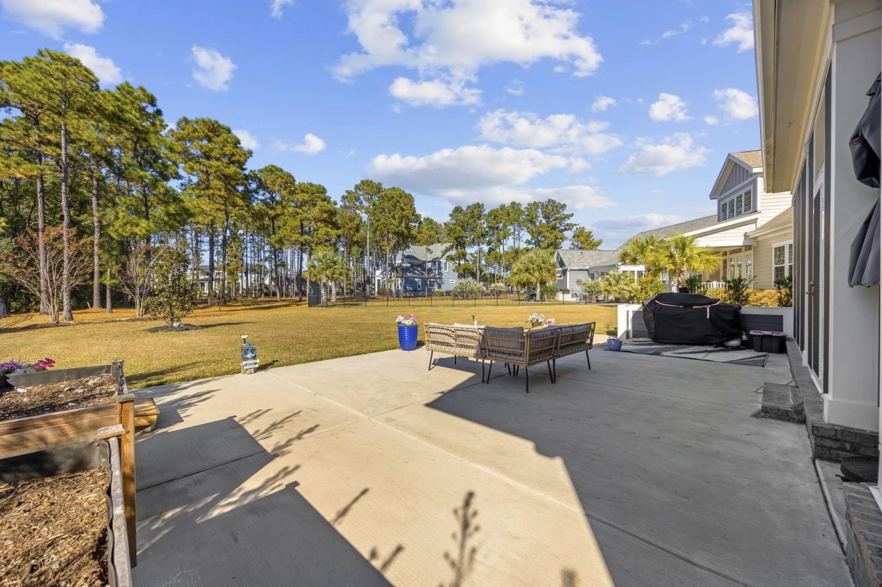 451 Seabury Ln. Photo 35