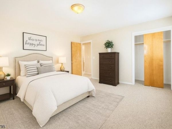 15 Sanford St 2nd Floor, Clifton, NJ 07011