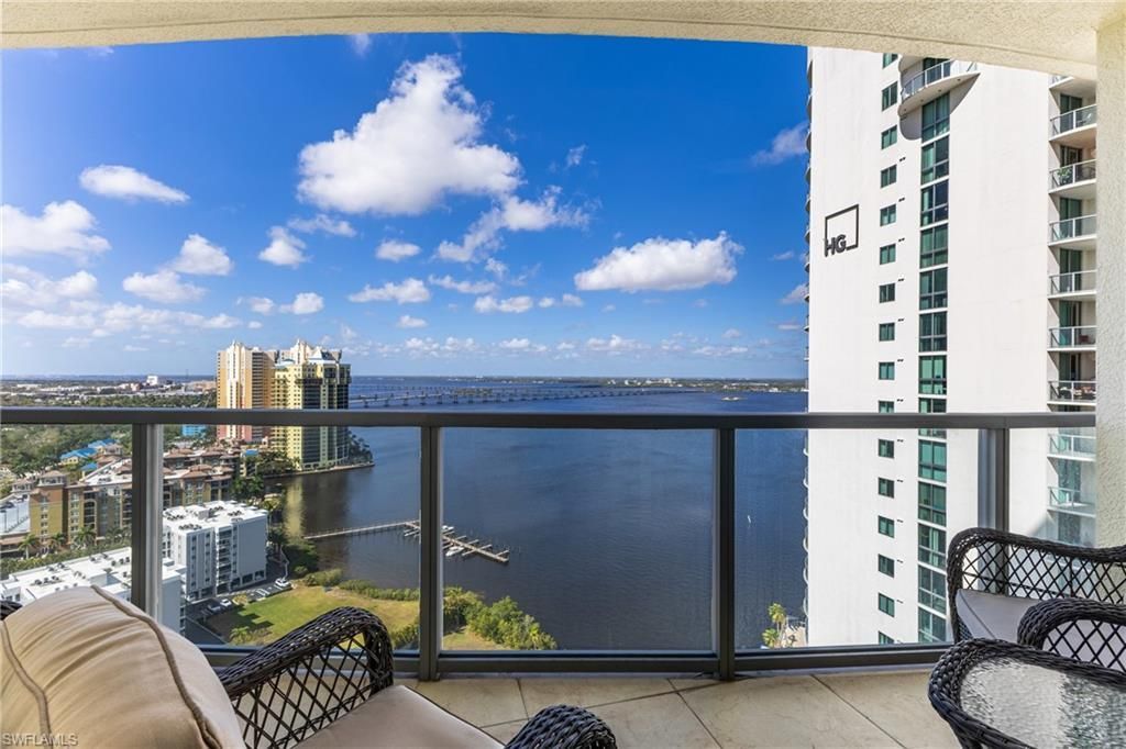 3000 Oasis Grand Blvd, Unit 2405, Fort Myers, FL 33916 Photo