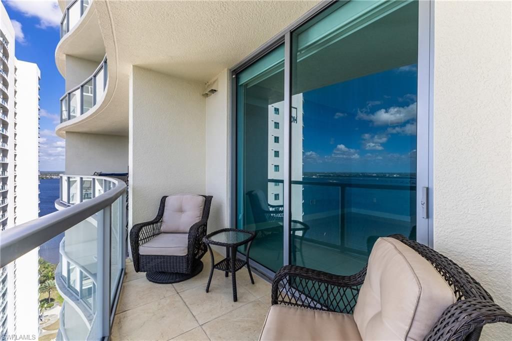 3000 Oasis Grand Blvd, Unit 2405, Fort Myers, FL 33916 Photo
