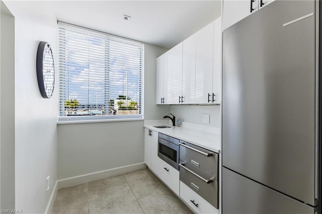 3000 Oasis Grand Blvd, Unit 2405, Fort Myers, FL 33916 Photo