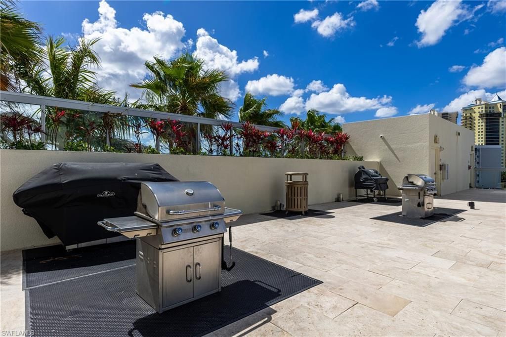 3000 Oasis Grand Blvd, Unit 2405, Fort Myers, FL 33916 Photo