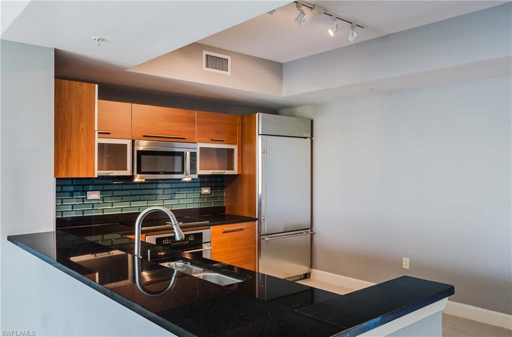 3000 Oasis Grand Blvd , Unit 2405, Fort Myers, FL 33916 Photo