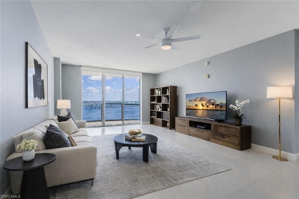 3000 Oasis Grand Blvd, Unit 2405, Fort Myers, FL 33916 Photo