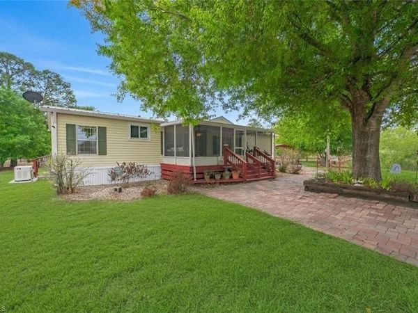 1700 Tampa AVE, CLEWISTON, FL 33440
