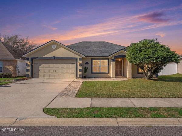 3808 FALCON CREST Drive, Green Cove Springs, FL 32043