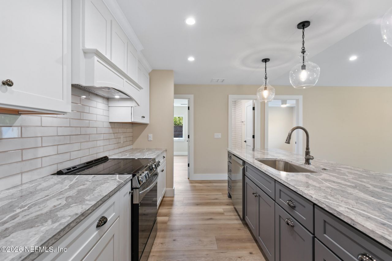 1124 Oceanwood Drive S, Neptune Beach, FL 32266 Photo