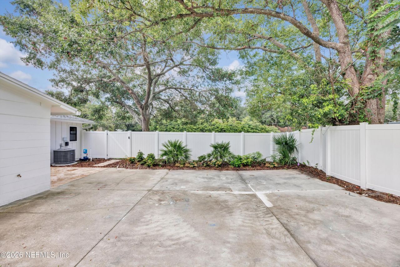 1124 Oceanwood Drive S, Neptune Beach, FL 32266 Photo