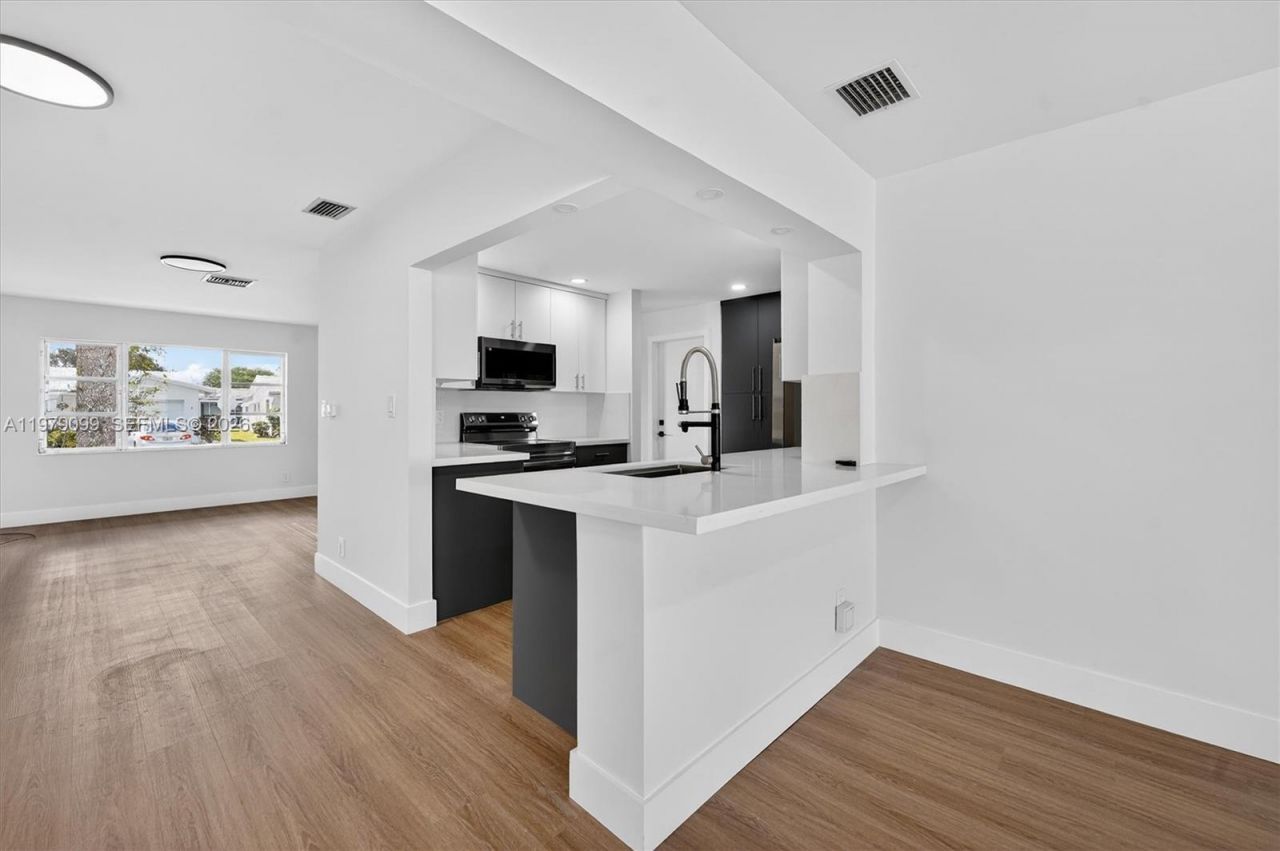 8941 NW 13th St , Plantation, FL 33322 Photo