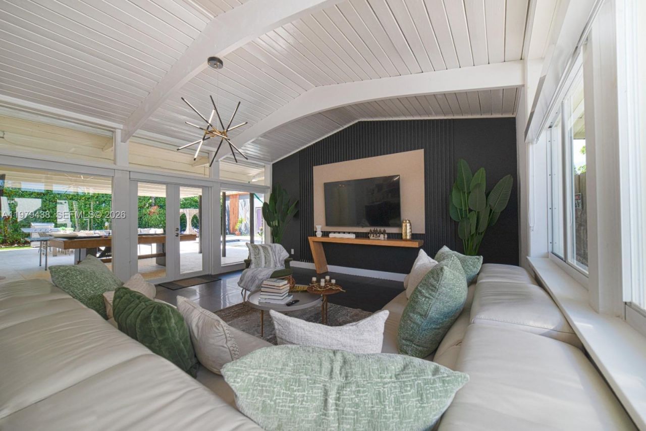 18800 Belmont Dr , Cutler Bay, FL 33157 Photo