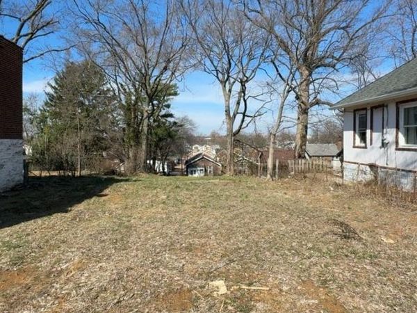 4459 Grace Avenue , St Louis, MO 63116