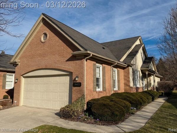 39472 Village Run Drive, Northville Twp, MI 48168