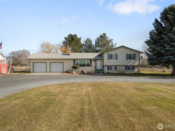 6919 D.5 Road NE, Moses Lake, WA 98837