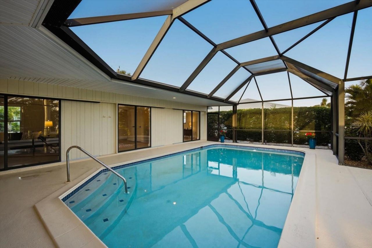 608 Gladstone Lane, Holmes Beach, FL 34217 Photo