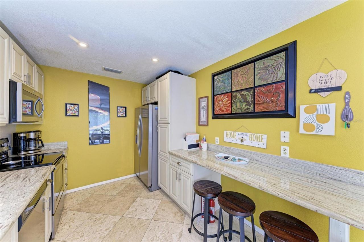 6311 Gulf Drive , Holmes Beach, FL 34217 Photo