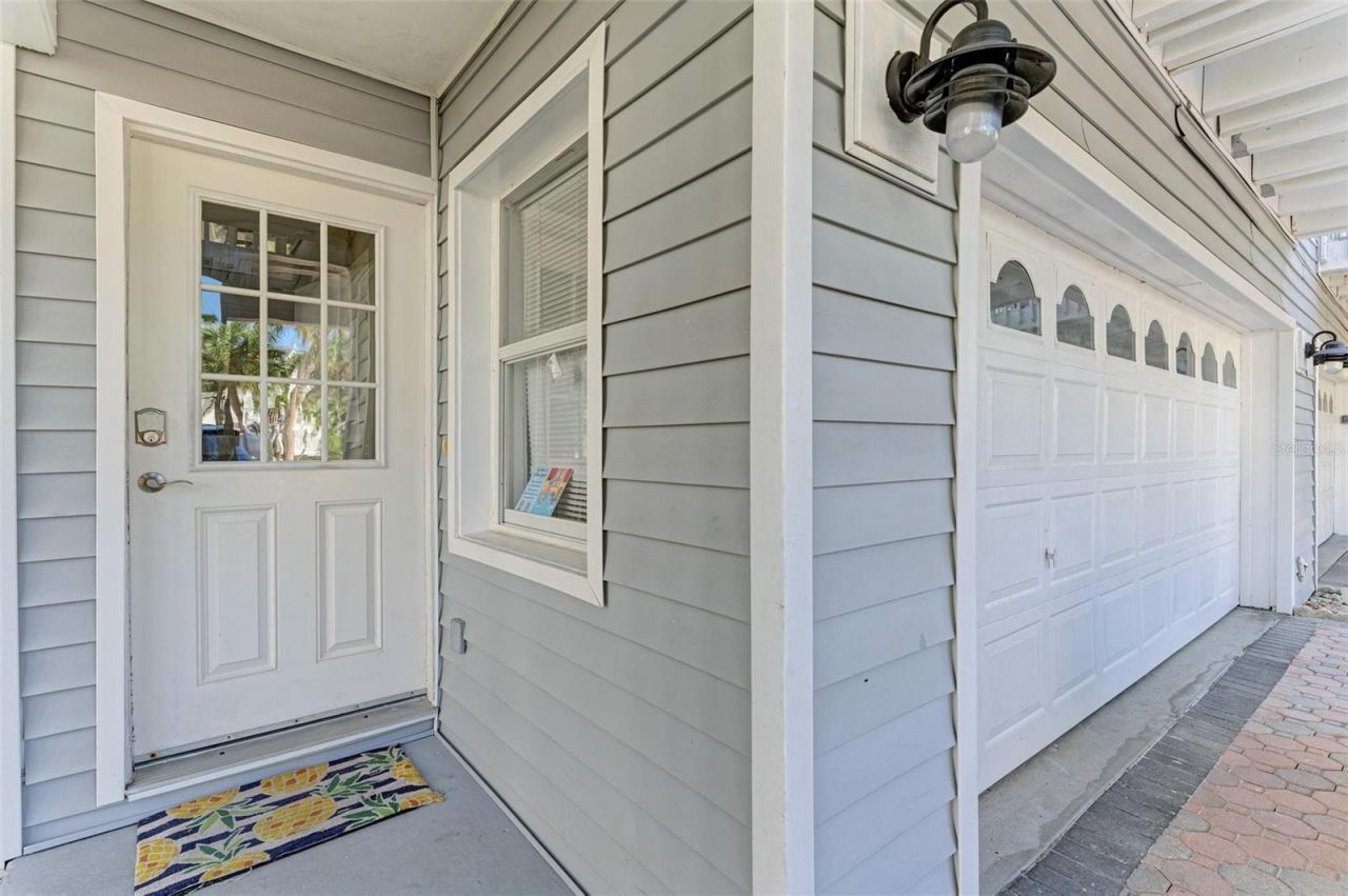 6311 Gulf Drive , Holmes Beach, FL 34217 Photo