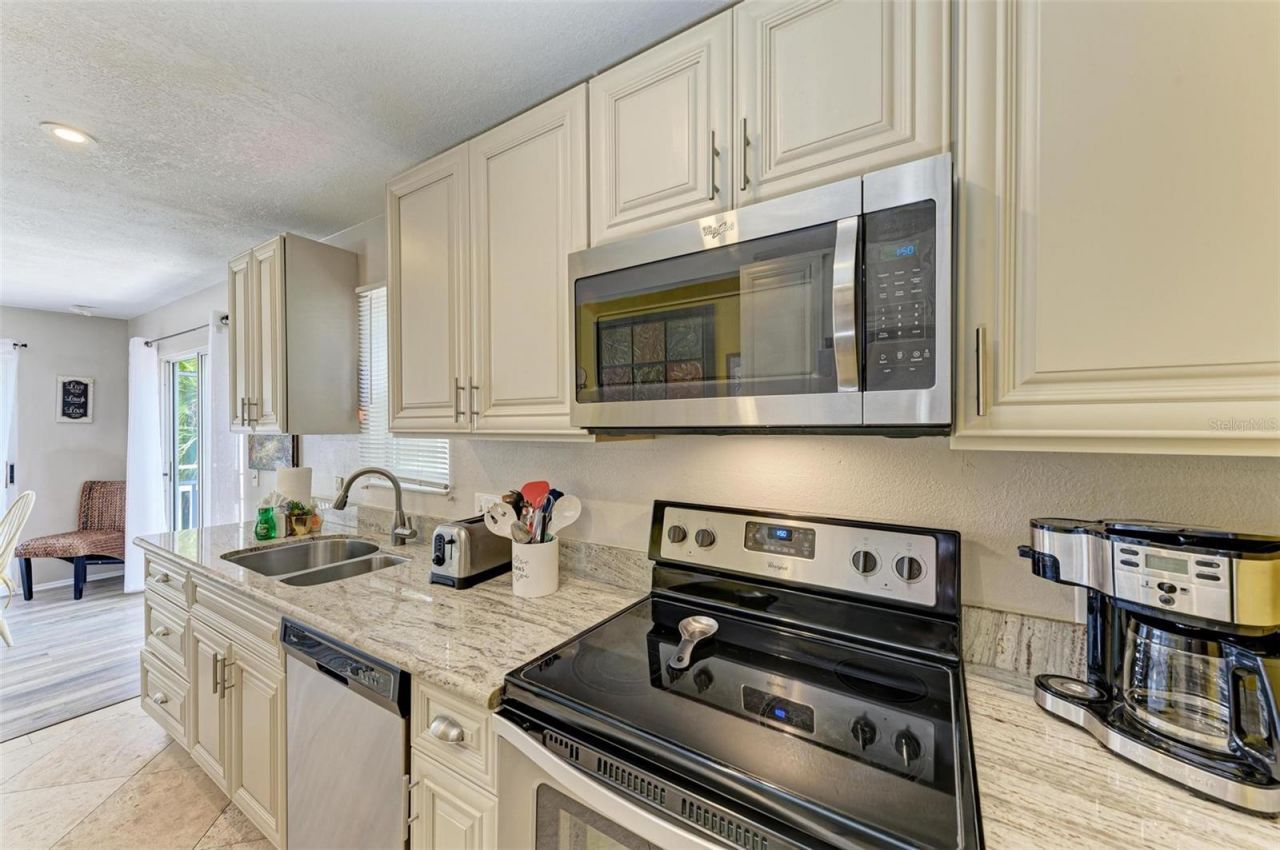 6311 Gulf Drive , Holmes Beach, FL 34217 Photo