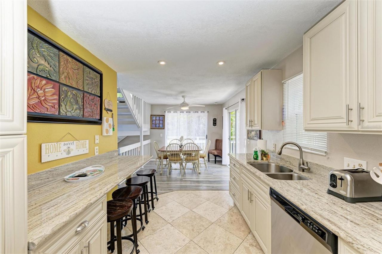 6311 Gulf Drive , Holmes Beach, FL 34217 Photo