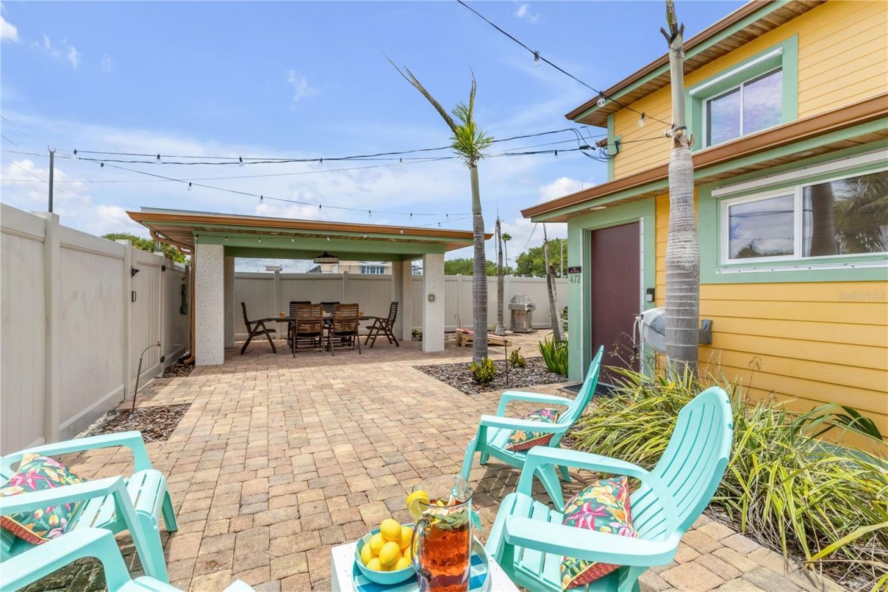 472 N Causeway, New Smyrna Beach, FL 32169 Photo