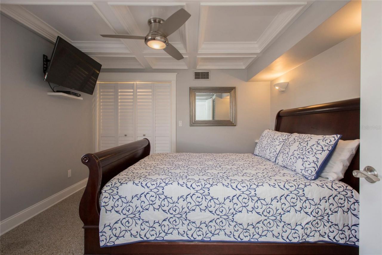 472 N Causeway, New Smyrna Beach, FL 32169 Photo