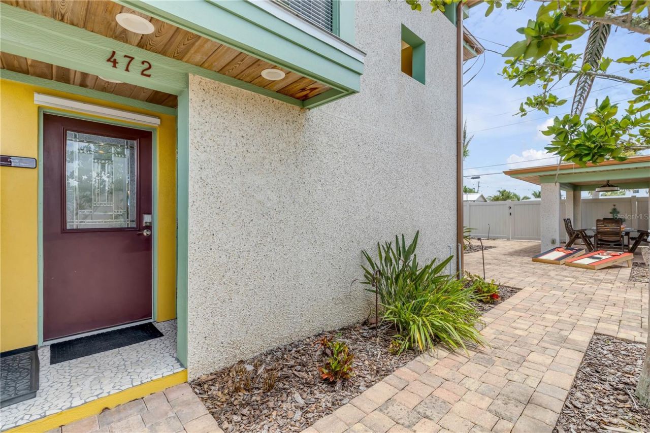472 N Causeway, New Smyrna Beach, FL 32169 Photo