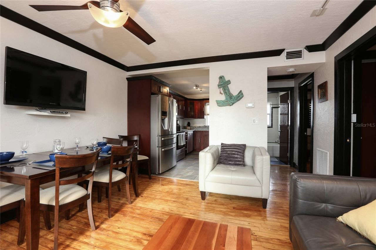 472 N Causeway, New Smyrna Beach, FL 32169 Photo