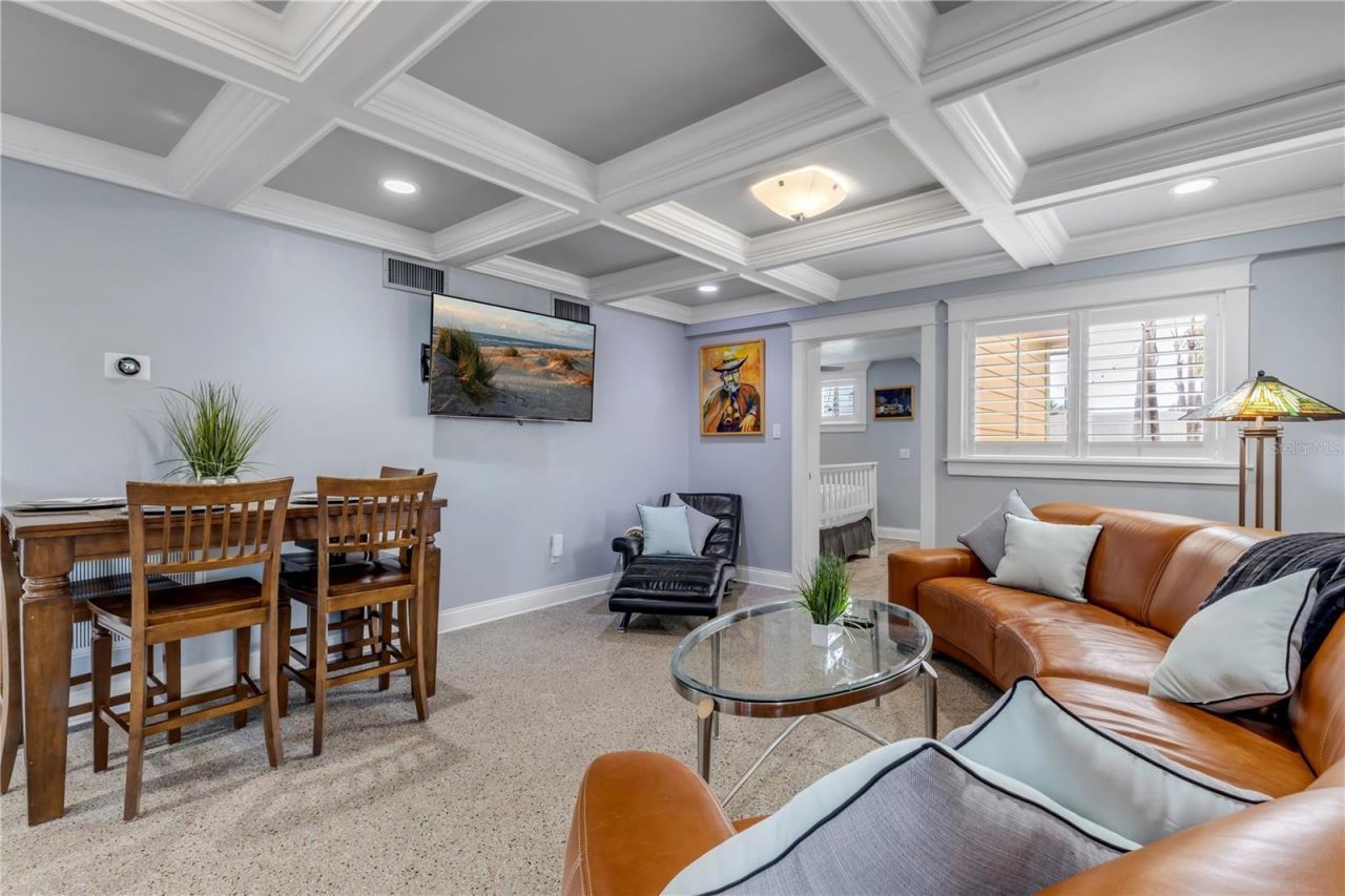 472 N Causeway, New Smyrna Beach, FL 32169 Photo