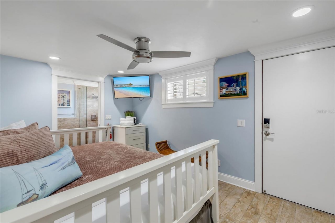 472 N Causeway, New Smyrna Beach, FL 32169 Photo