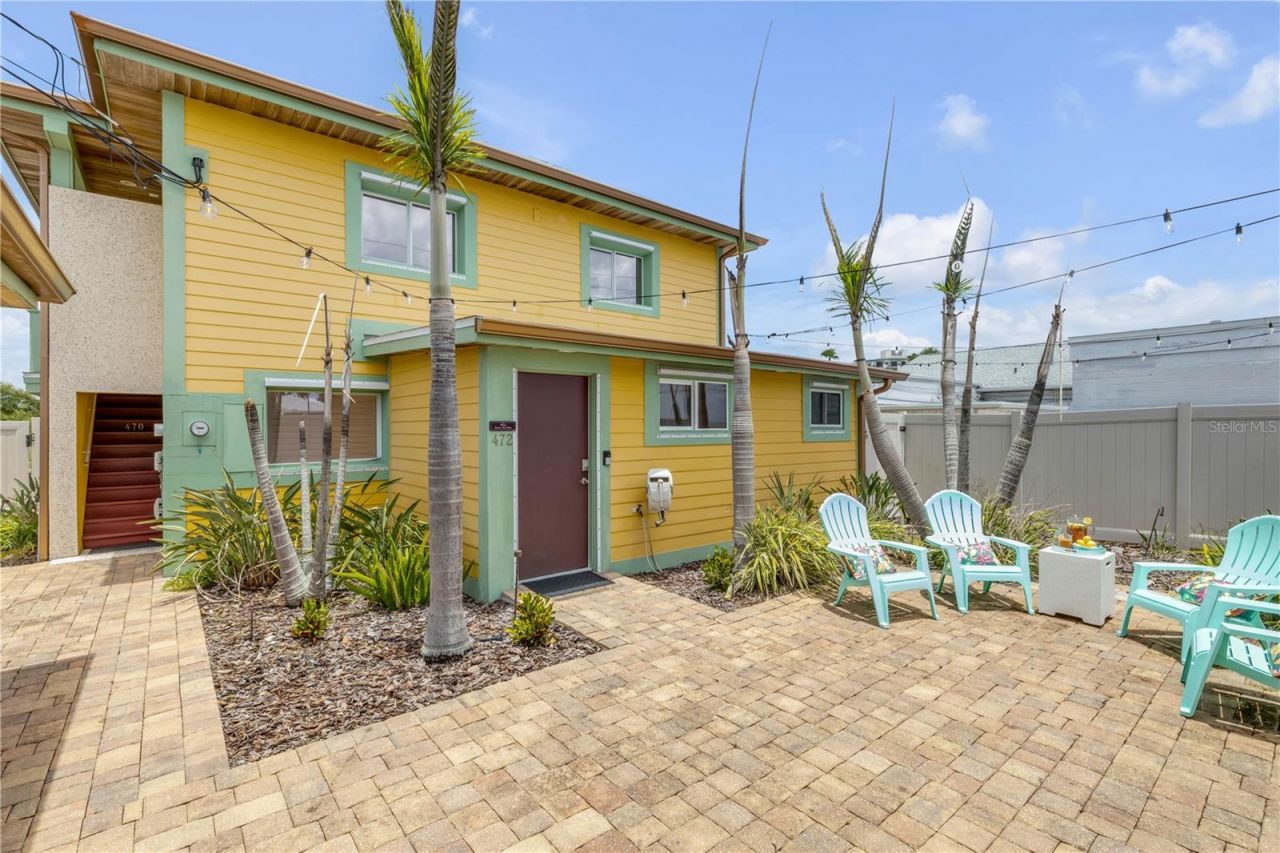 472 N Causeway, New Smyrna Beach, FL 32169 Photo
