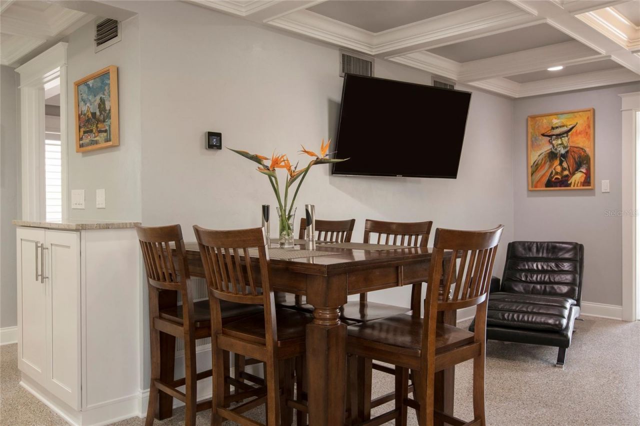 472 N Causeway, New Smyrna Beach, FL 32169 Photo