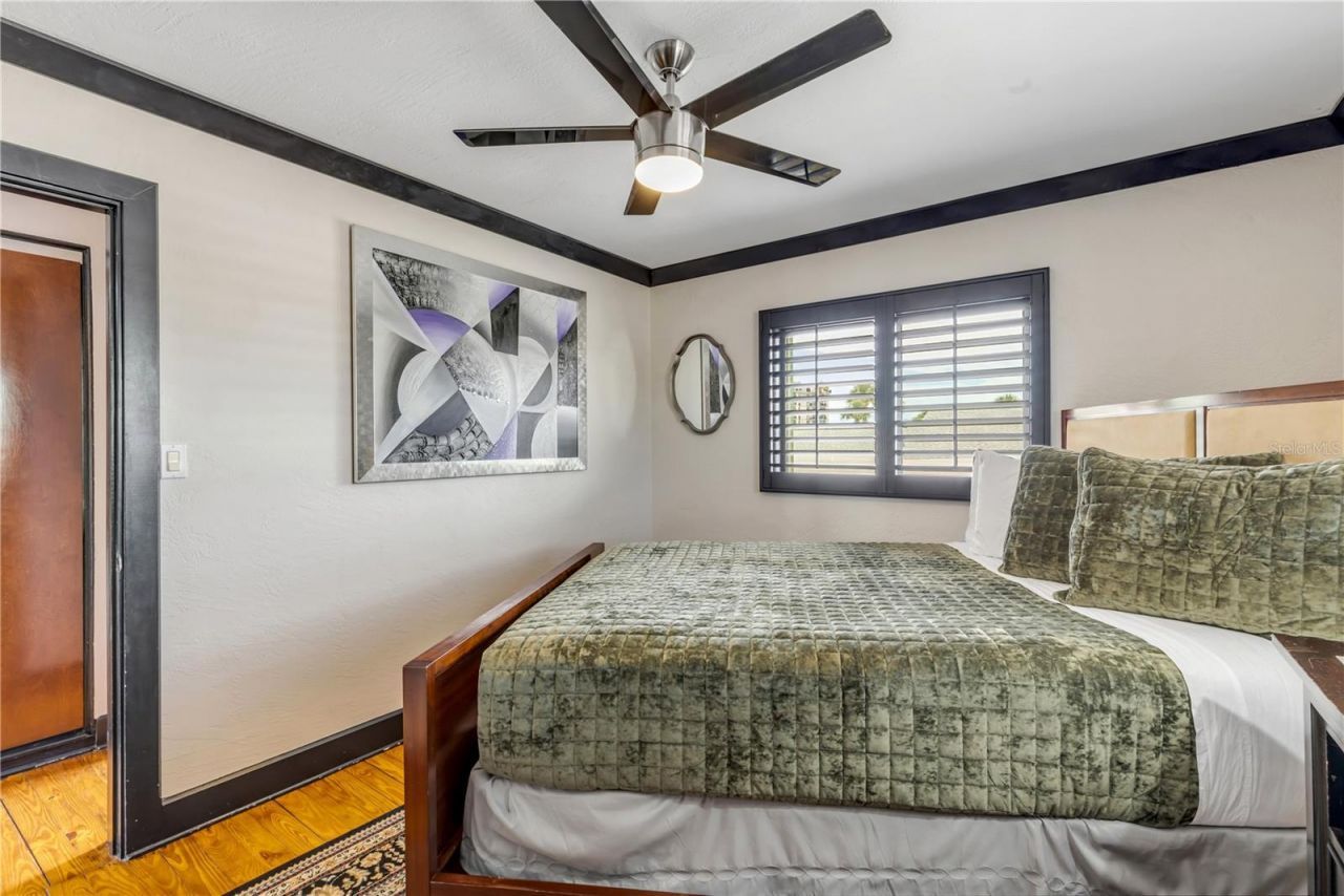 472 N Causeway, New Smyrna Beach, FL 32169 Photo