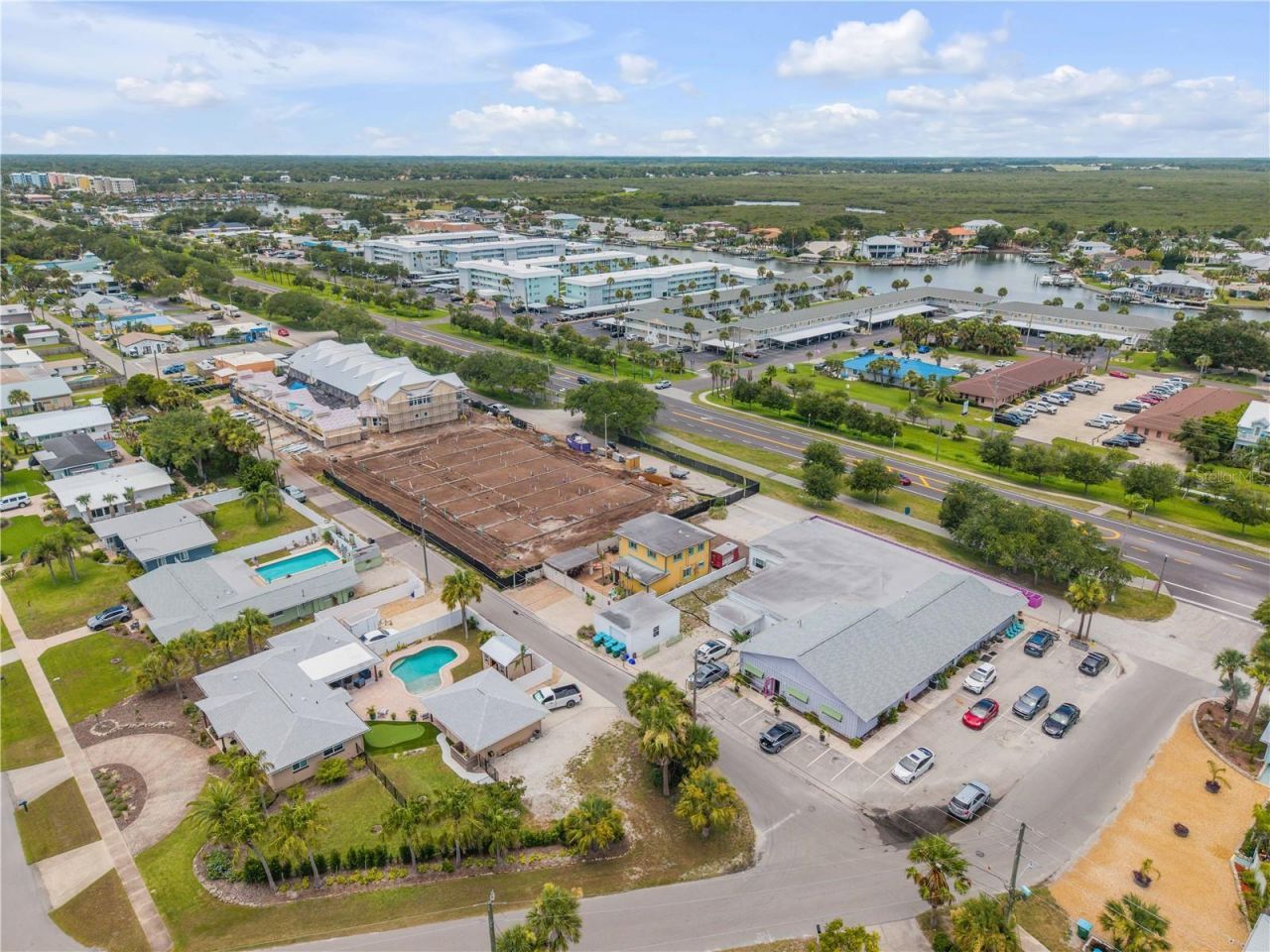 472 N Causeway, New Smyrna Beach, FL 32169 Photo