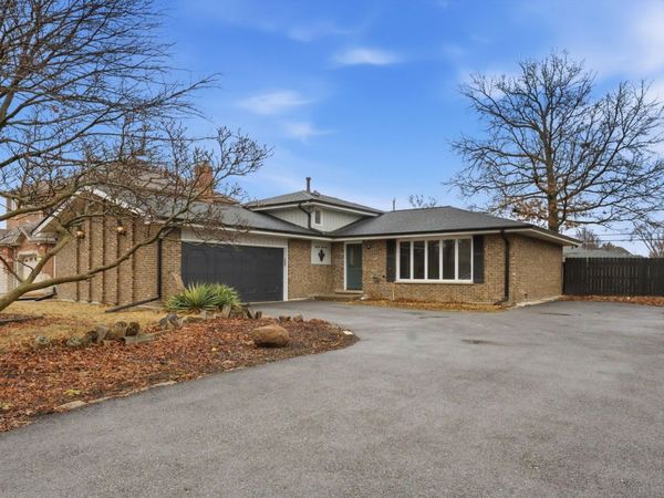 8939 Melvina Avenue, Oak Lawn, IL 60453