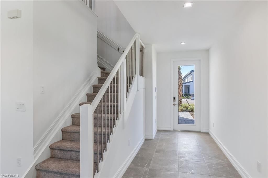 7574 Rockefeller Dr , Naples, FL 34119 Photo