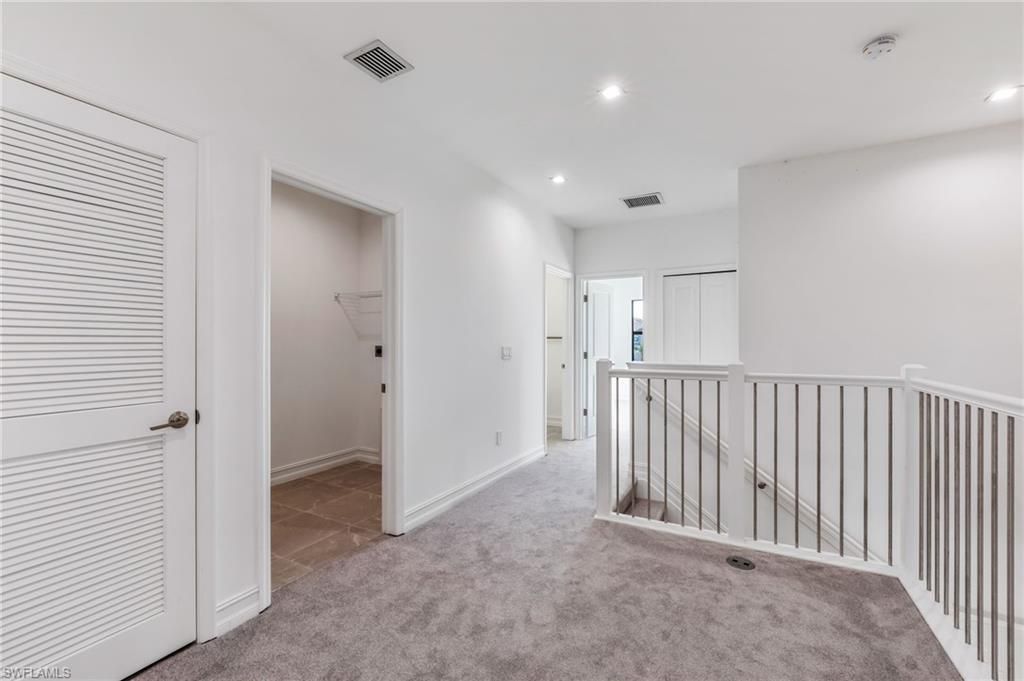 7574 Rockefeller Dr , Naples, FL 34119 Photo