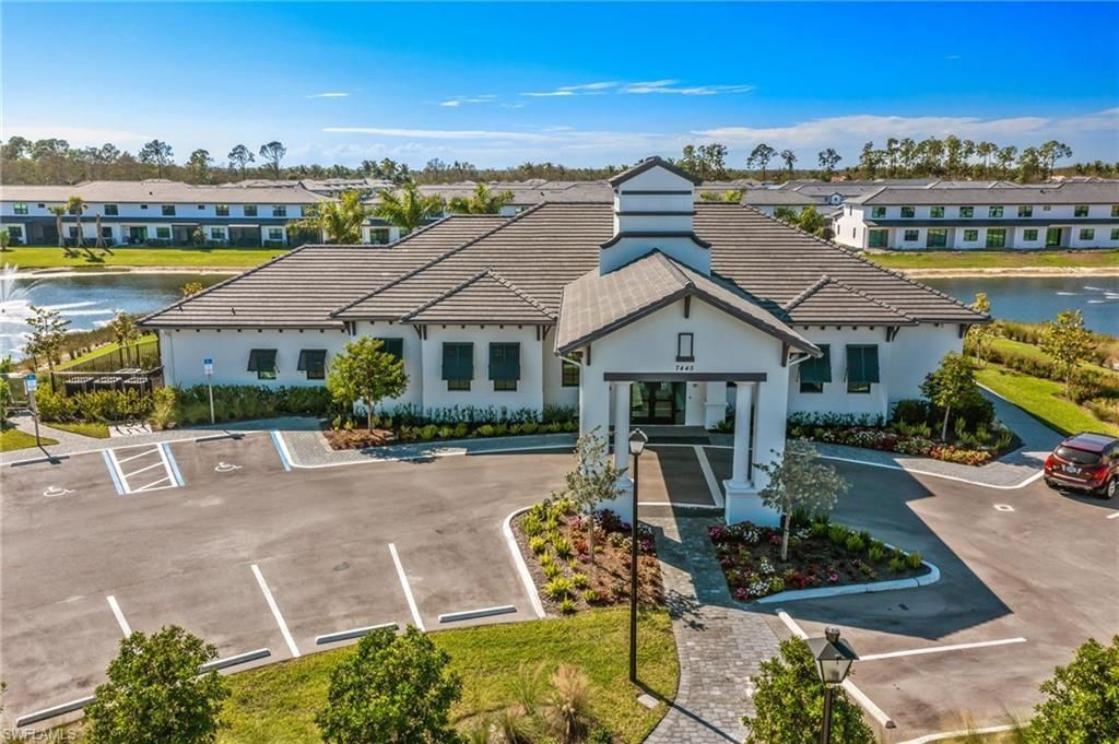 7574 Rockefeller Dr , Naples, FL 34119 Photo