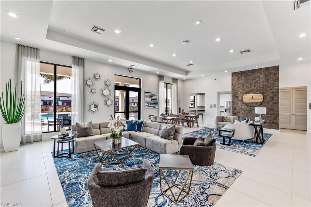 7574 Rockefeller Dr , Naples, FL 34119 Photo