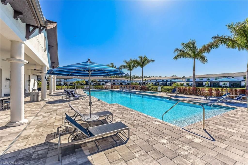 7574 Rockefeller Dr , Naples, FL 34119 Photo