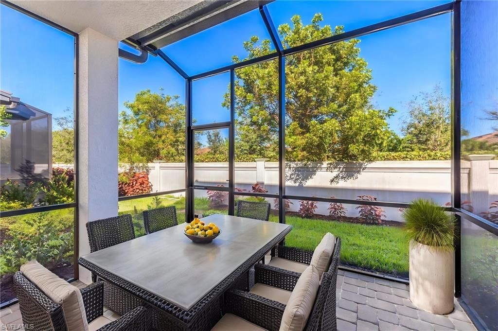 7574 Rockefeller Dr , Naples, FL 34119 Photo