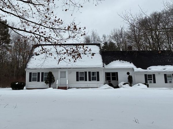 178 W Pomeroy Lane, Amherst, MA 01002