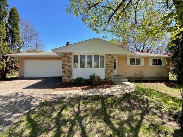 69 Langer Circle, West Saint Paul, MN 55118