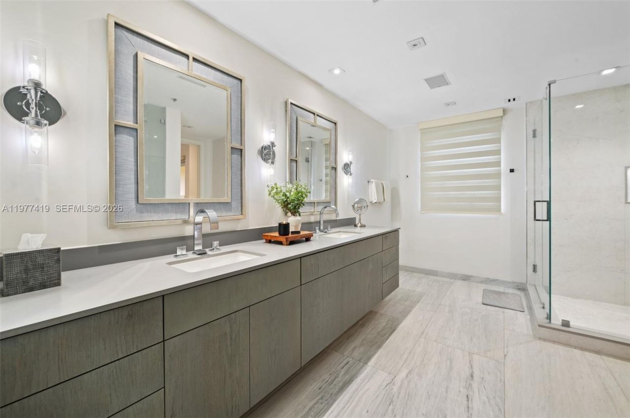 13633 Deering Bay Dr , Unit 225, Coral Gables, FL 33158 Photo