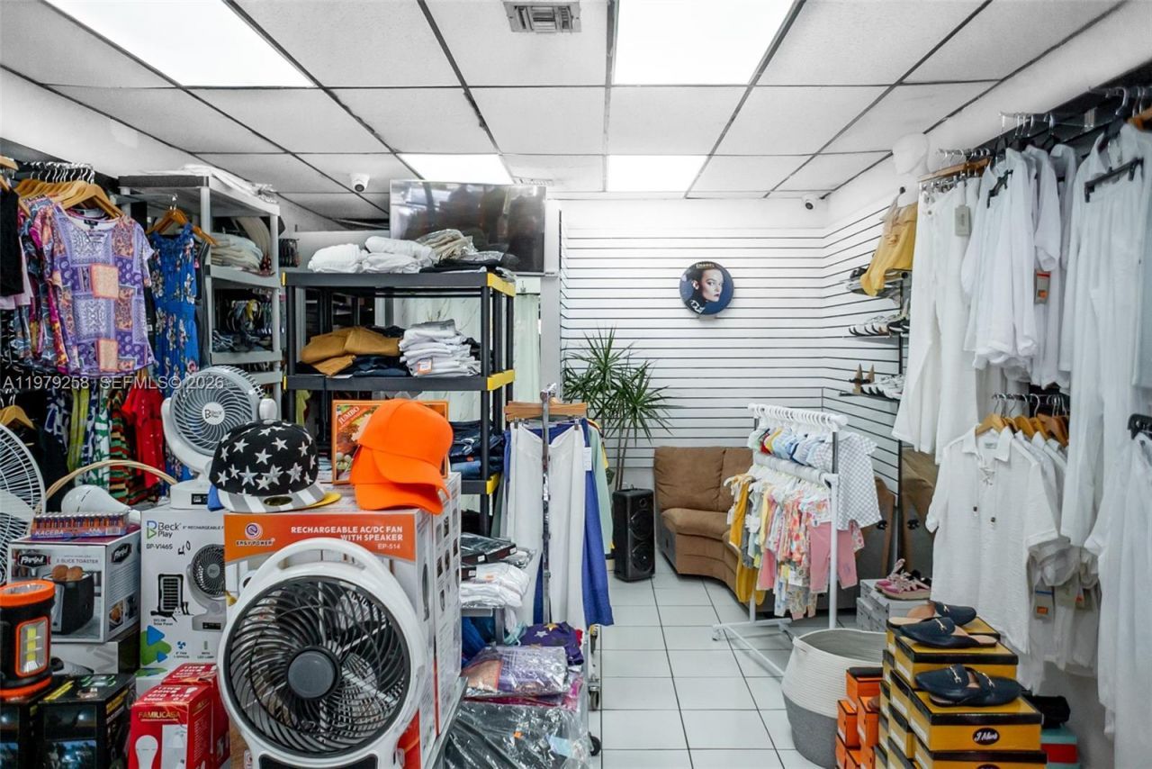 7159 SW 8 St , Miami, FL 33144 Photo