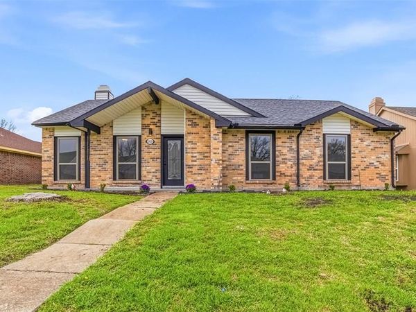 2929 Kingswood Drive, Garland, TX 75040