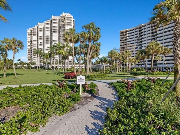 4021 Gulf Shore BLVD N, Unit 202, NAPLES, FL 34103