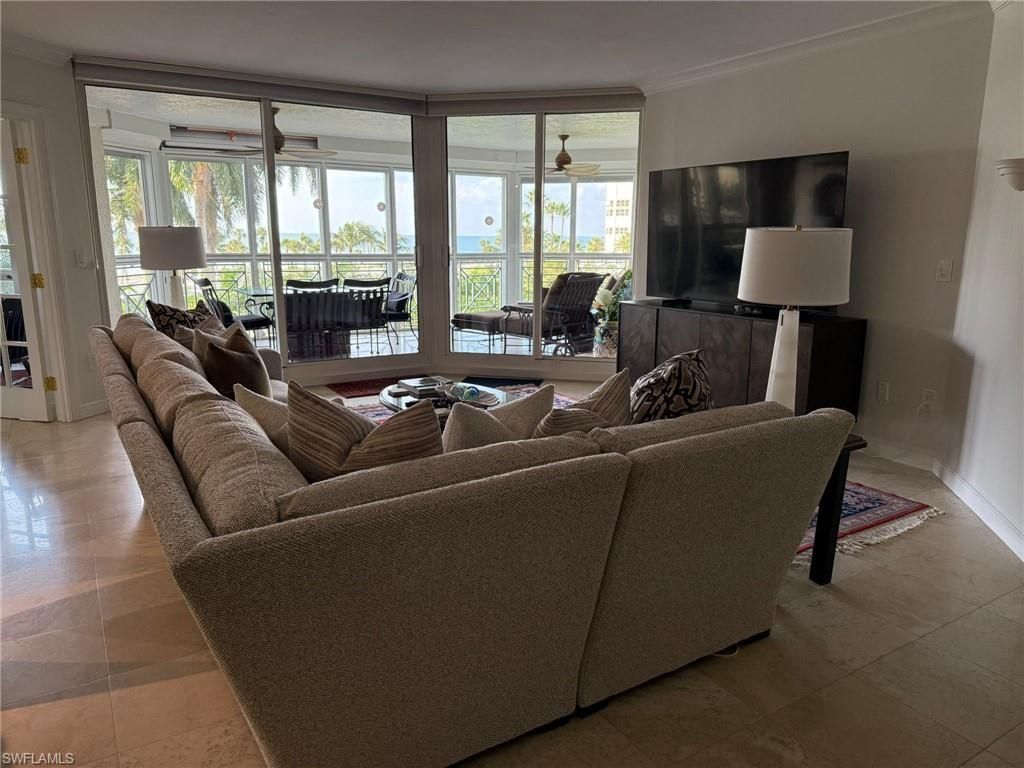 4021 Gulf Shore Blvd N, Unit 202, Naples, FL 34103 Photo