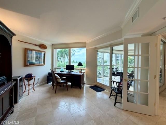 4021 Gulf Shore Blvd N, Unit 202, Naples, FL 34103 Photo