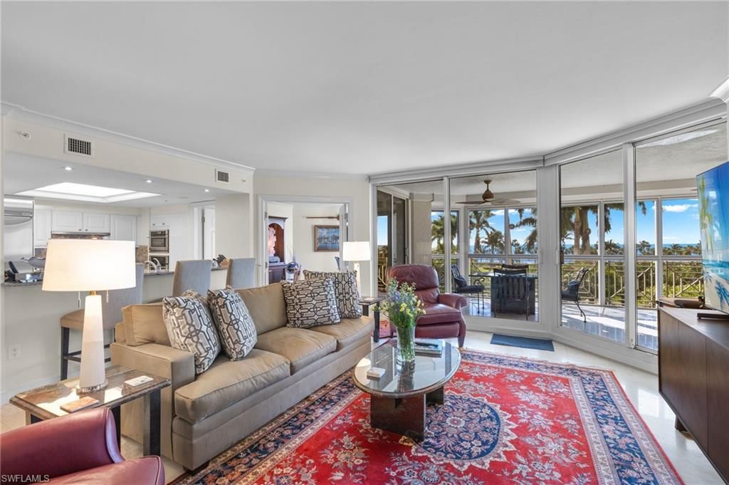 4021 Gulf Shore Blvd N, Unit 202, Naples, FL 34103 Photo