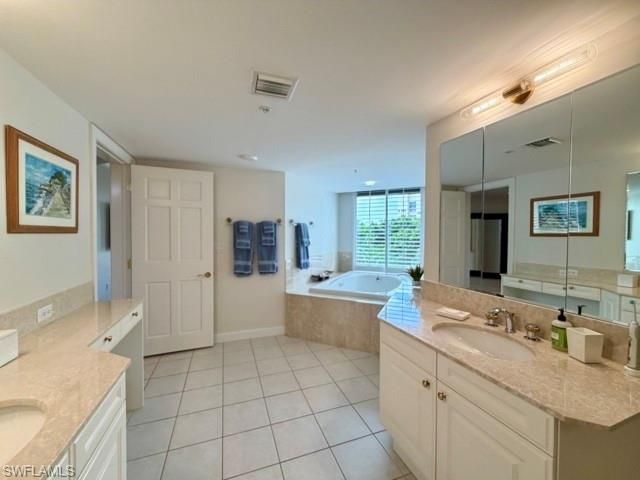 4021 Gulf Shore Blvd N, Unit 202, Naples, FL 34103 Photo